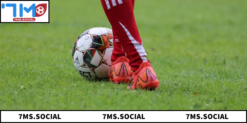 Tìm hiểu chi tiết về tiền vệ cánh phải hay nhất thế giới 2026